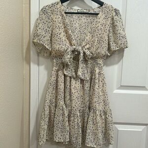 Mesh creamy dress with purple flowers